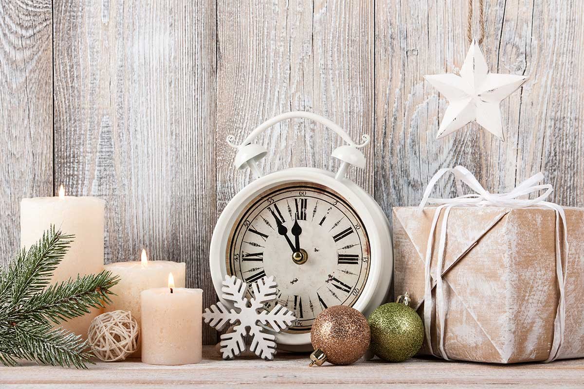 Christmas Eve And New Year Decor P5mq9fd.jpg